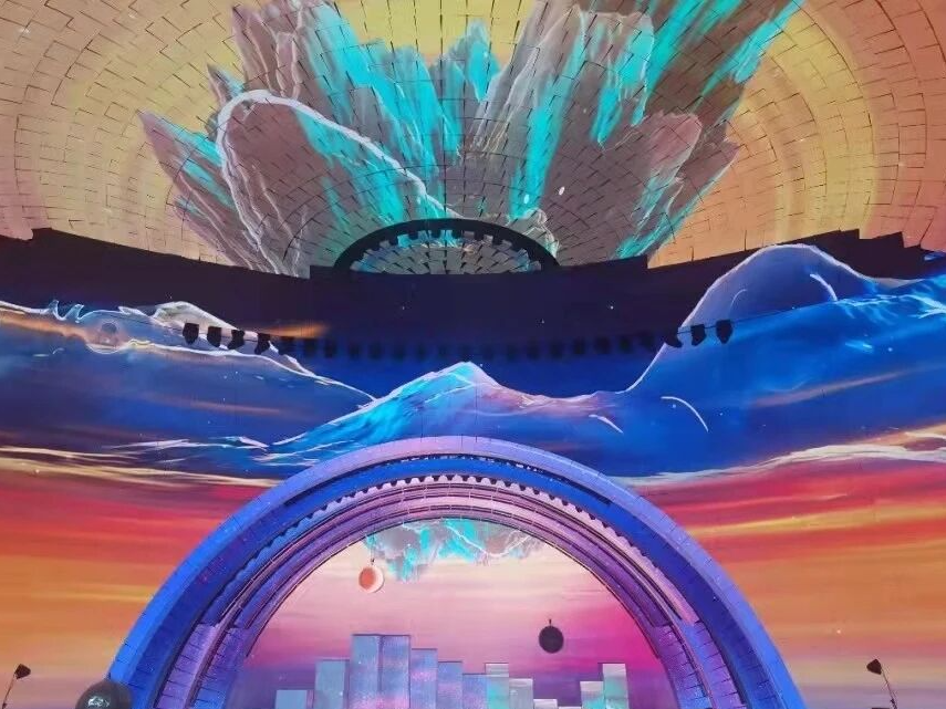 太龙视觉为2022央视虎年春晚打造720度沉浸式屏幕